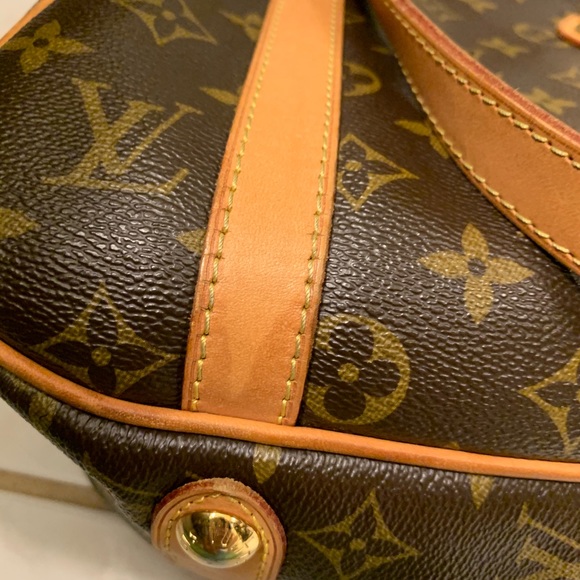 SOLD!! Authentic Louis Vuitton Stresa - Picture 5 of 8